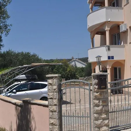Vala - With Sea View A5 Vinišće